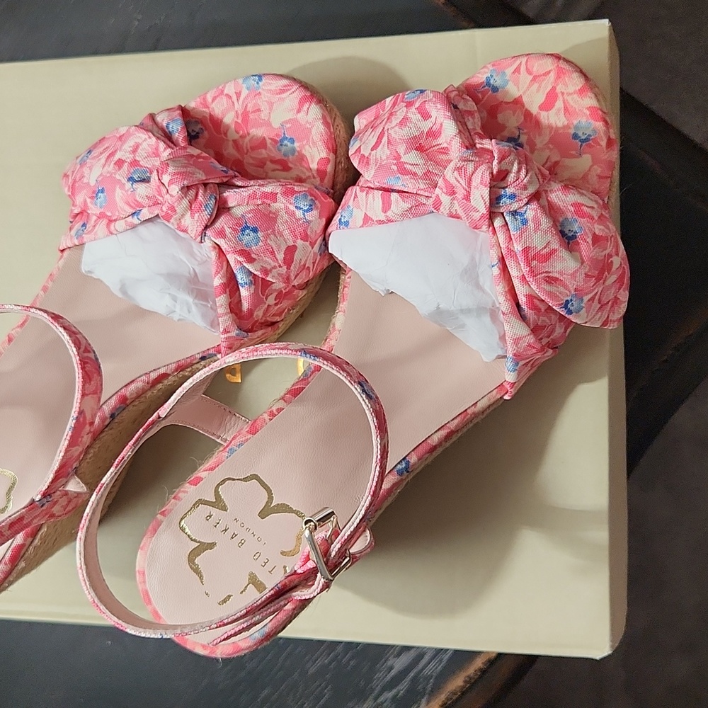 Ted Baker Bryah wedges - Picture 2 of 4